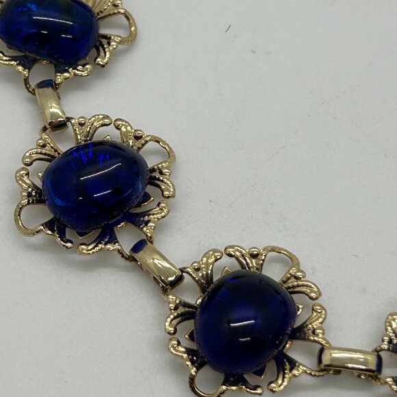 Vintage Gold Tone Bracelet Cobalt Blue Acrylic Cabochon Floral Filigree Design - Picture 4 of 16